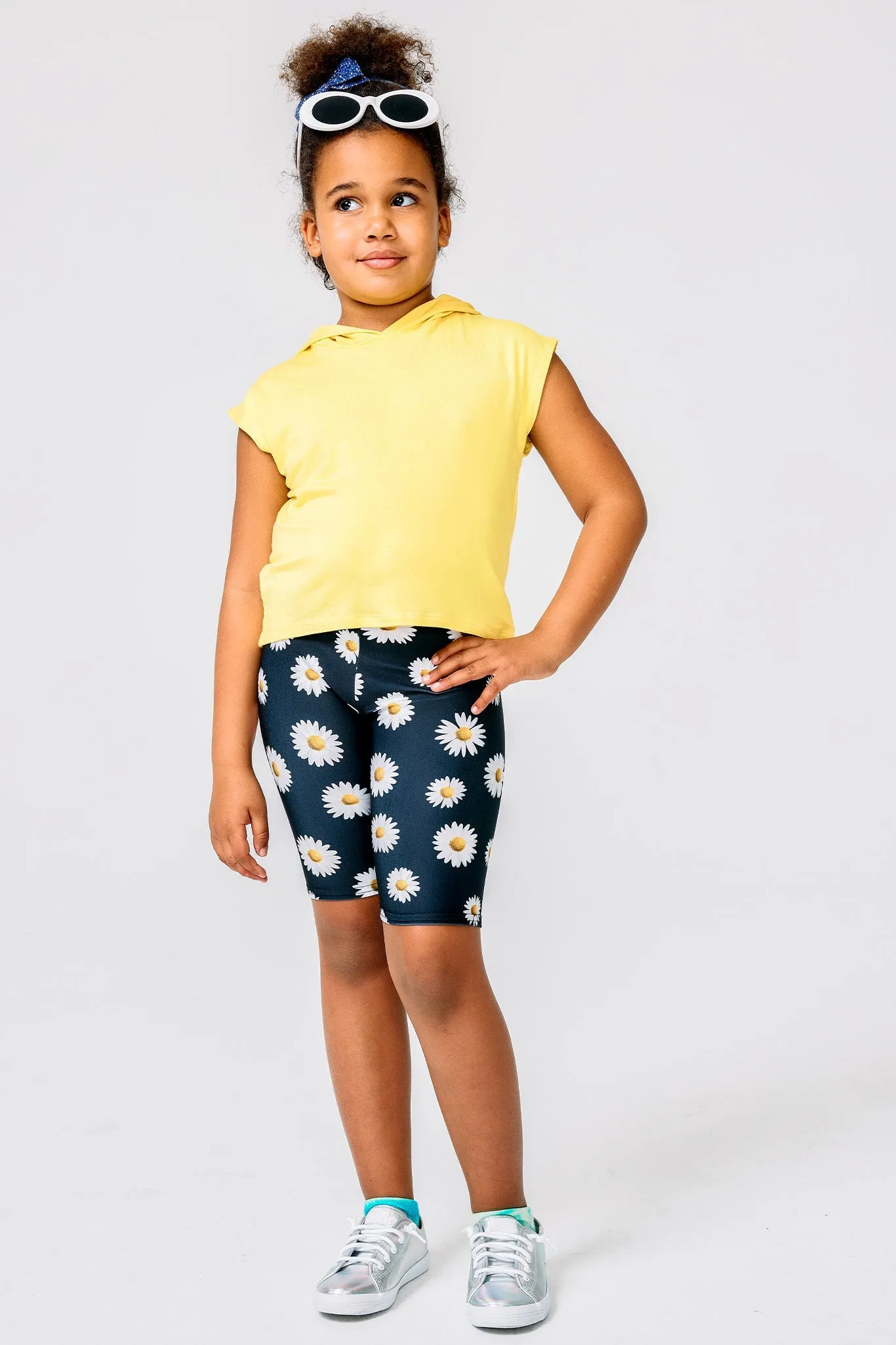 Kids Bike Shorts in Daisies