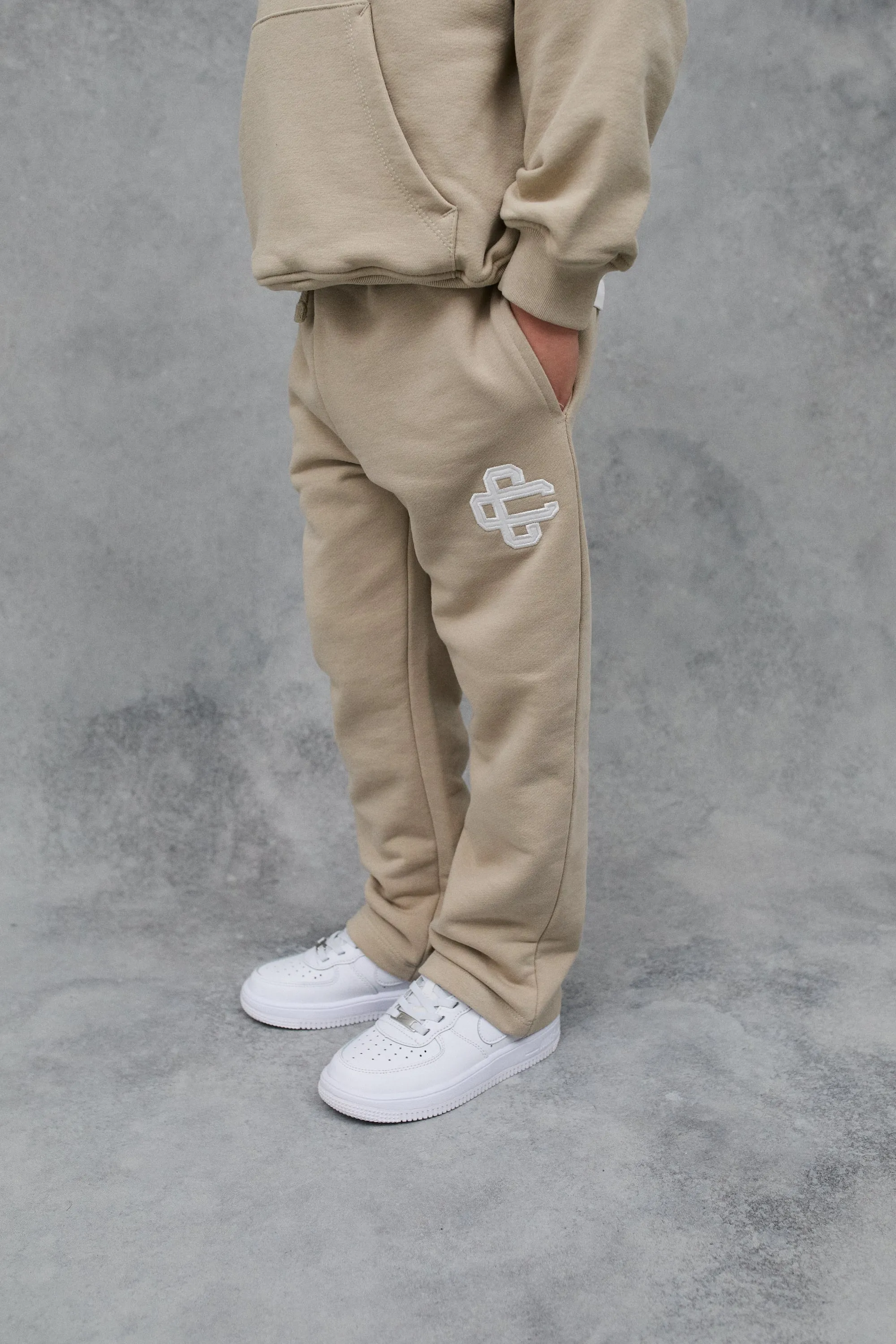 KIDS EMBLEM APPLIQUE JOGGERS - BEIGE