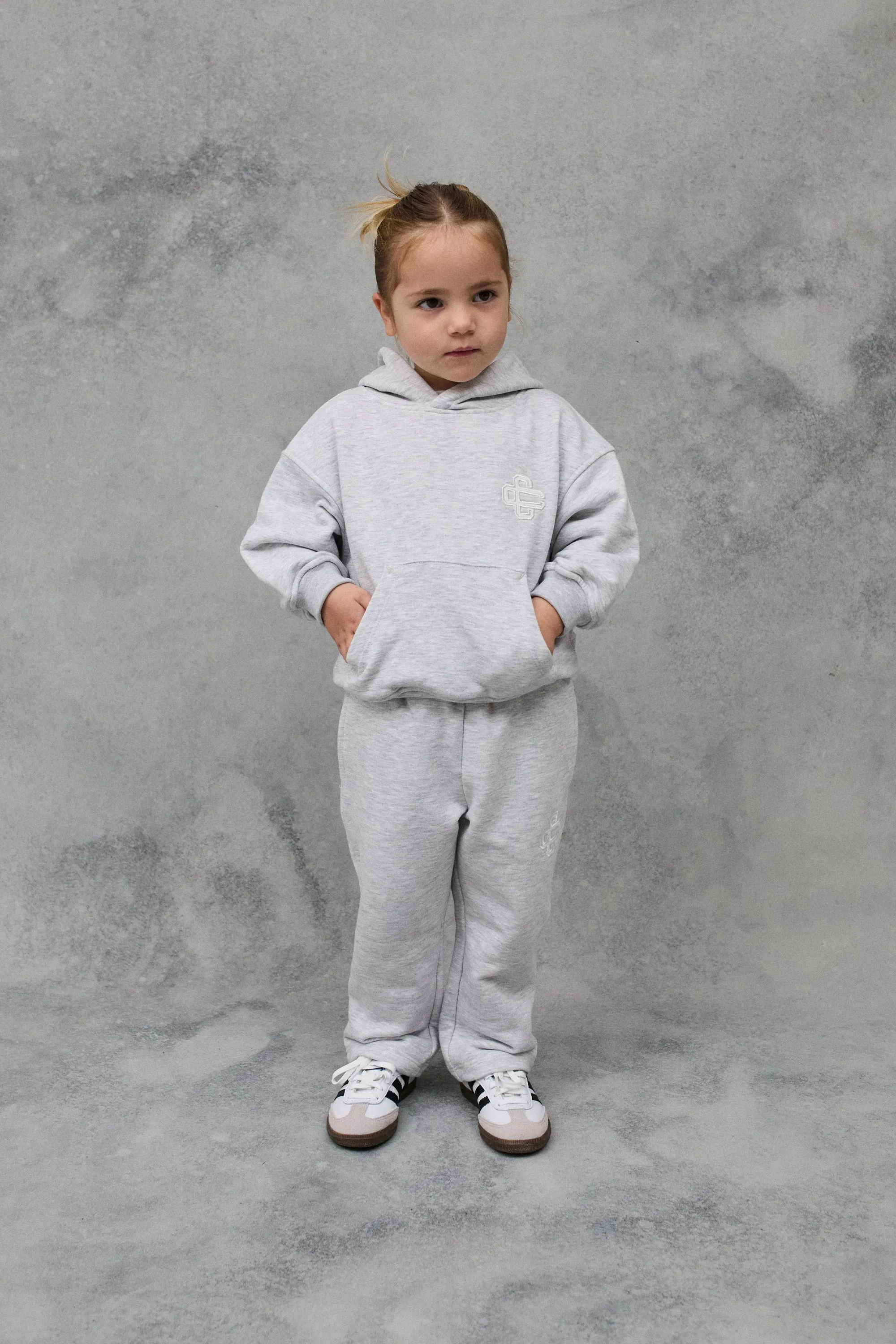 KIDS EMBLEM APPLIQUE JOGGERS - GREY MARL