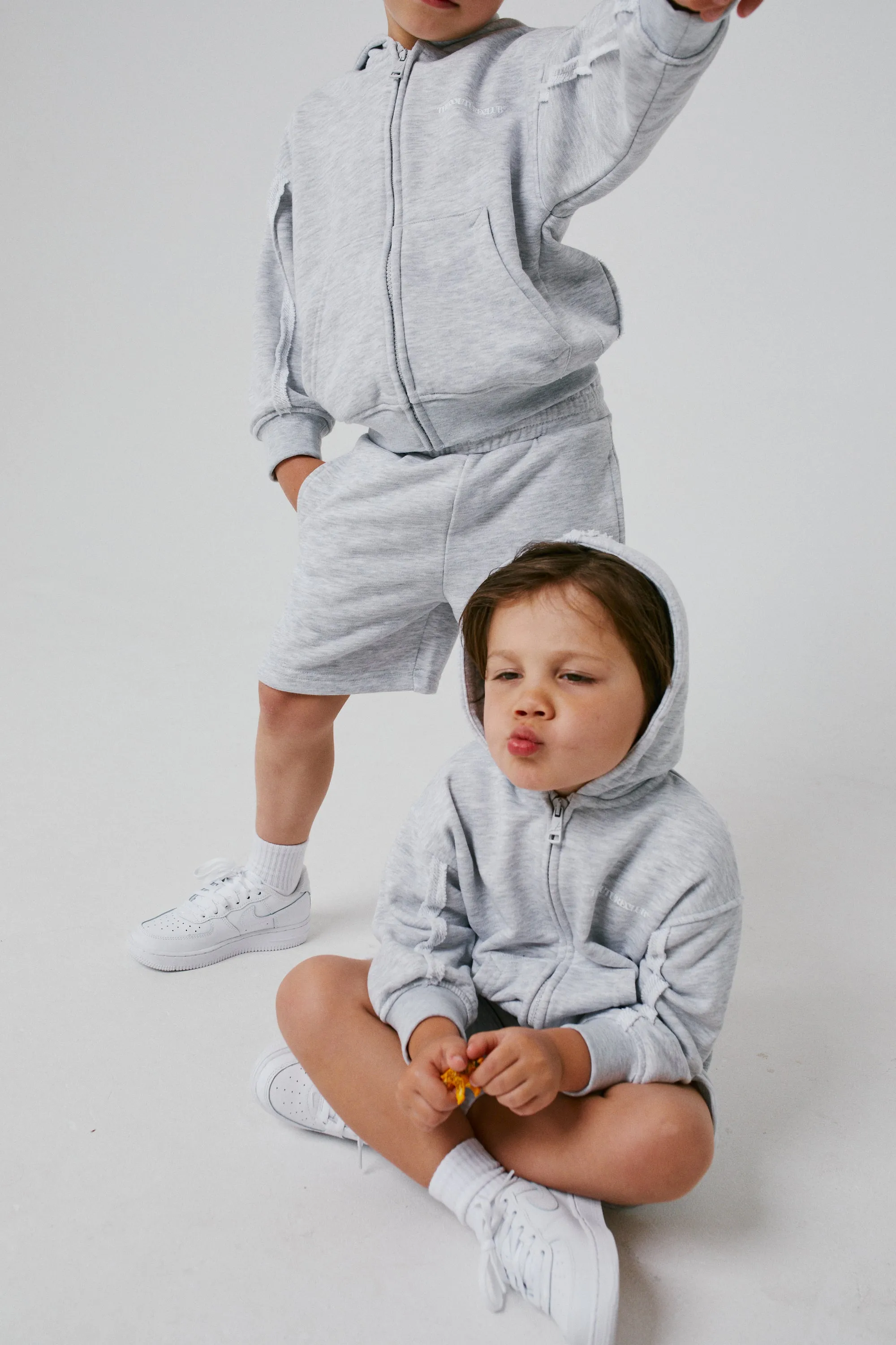 KIDS RAW SEAM SHORTS - GREY MARL