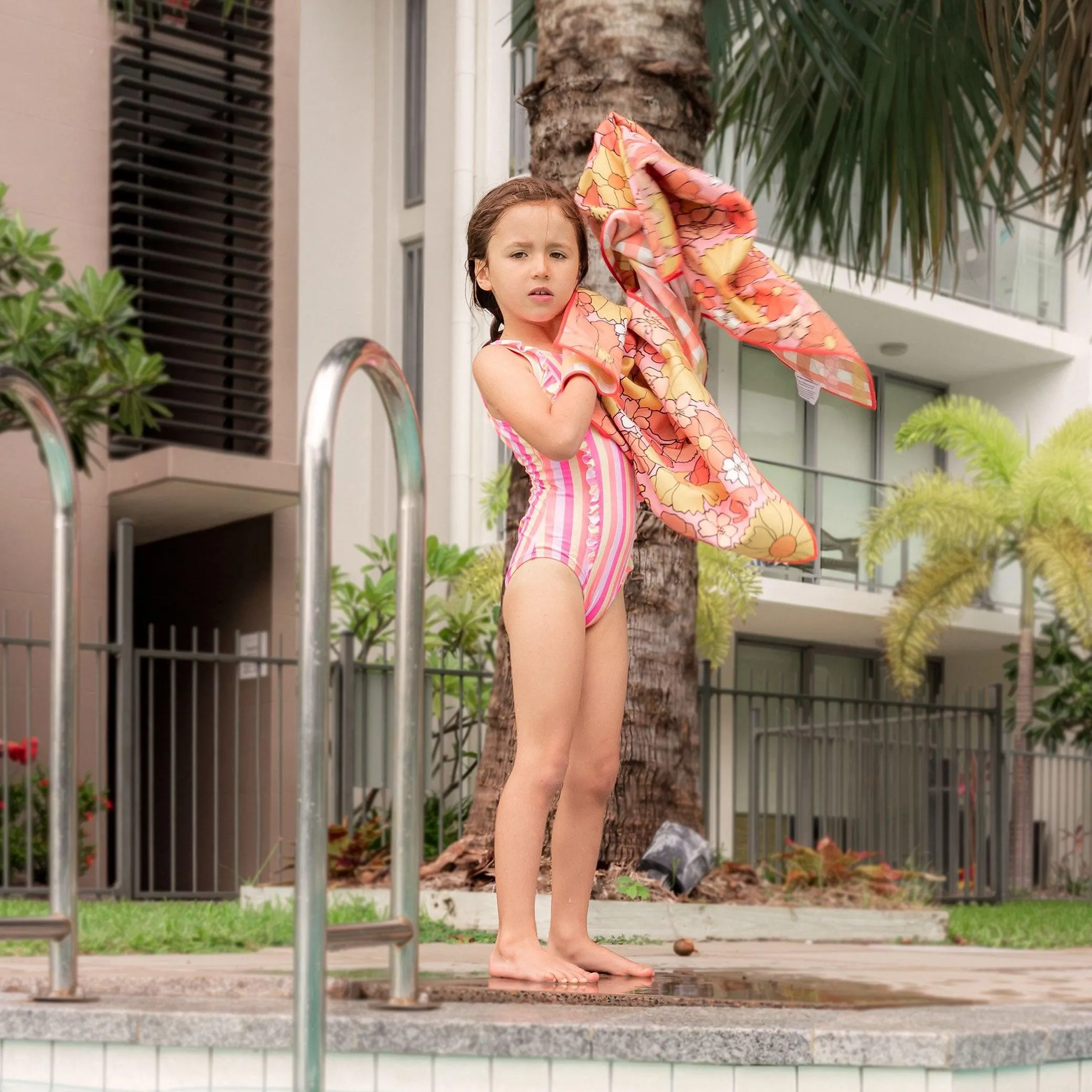 Kids' Sand Free Beach Towel, Flower Power